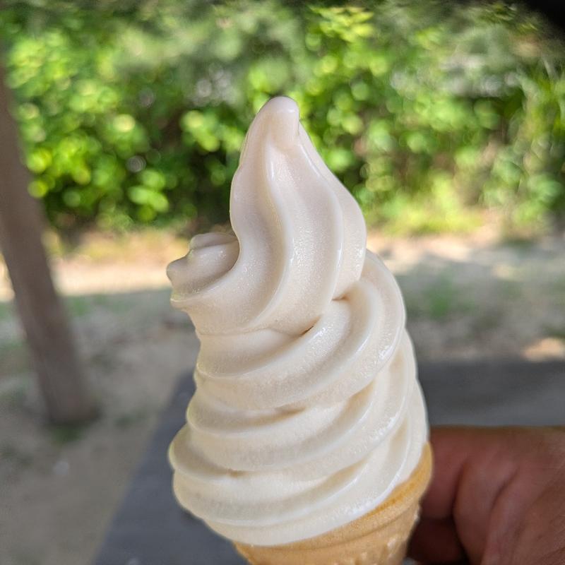 ラ・フランスソフト(道の駅 鳥海ふらっと ファーストフードコーナー)