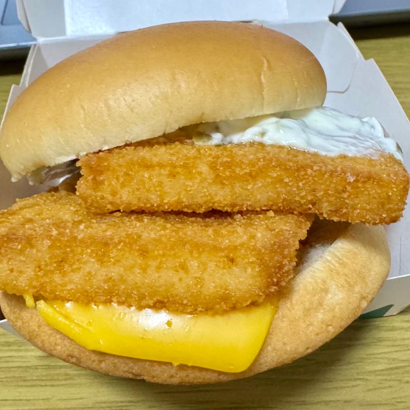 倍フィレオフィッシュ(マクドナルド 新梅田店)