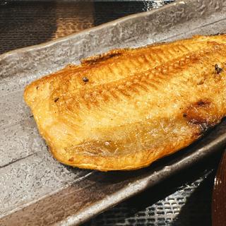 ほっけ定食半身(しんぱち食堂阪急梅田店)