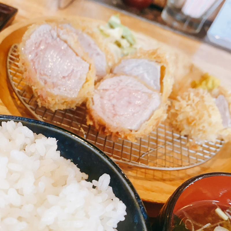 (トンカツ揚ヤ 半仁前)