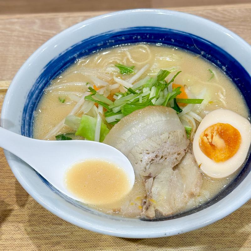 白湯タンメン(野菜たっぷりタンメン べじたん イオンモールNagoya Noritake Garden店)