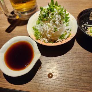 シラスおろし(琉球炭火焼き鳥 串彦)