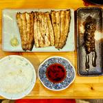白焼き定食（上）
