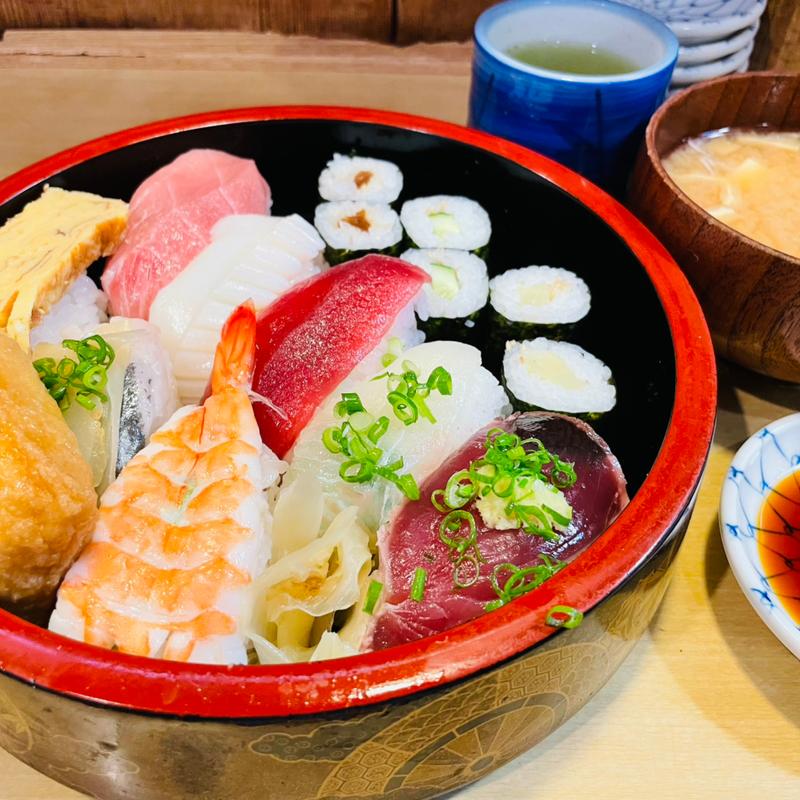 大盛りにぎり(芳すし)