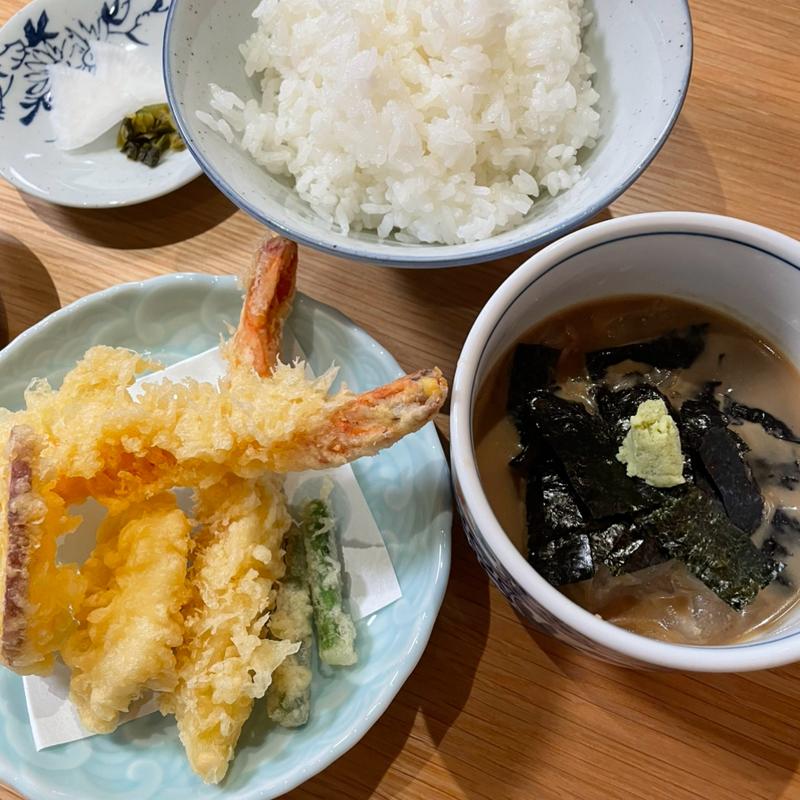 鯛茶天ぷらハーフセット(割烹よし田 )