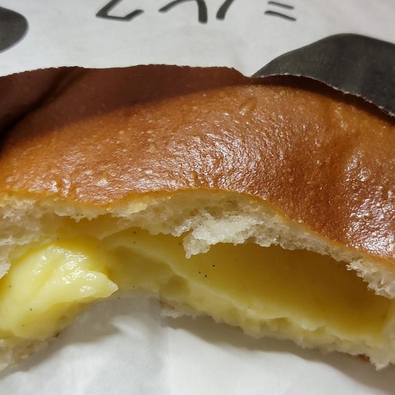 ミルククリームパン(カンテボーレ 北戸田店)