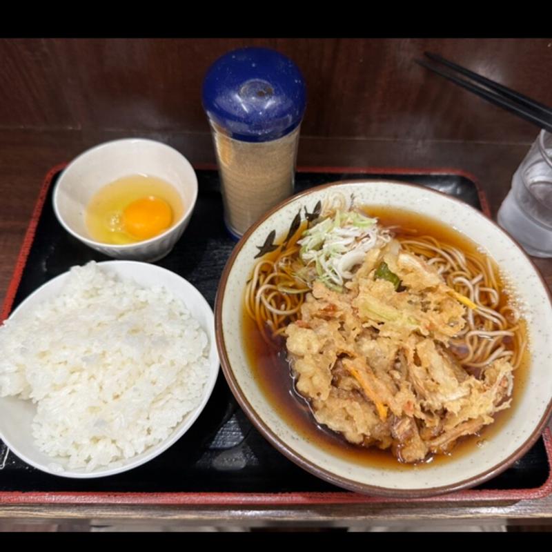 かきあげそば　半ライス　生卵(そばよし 京橋店)