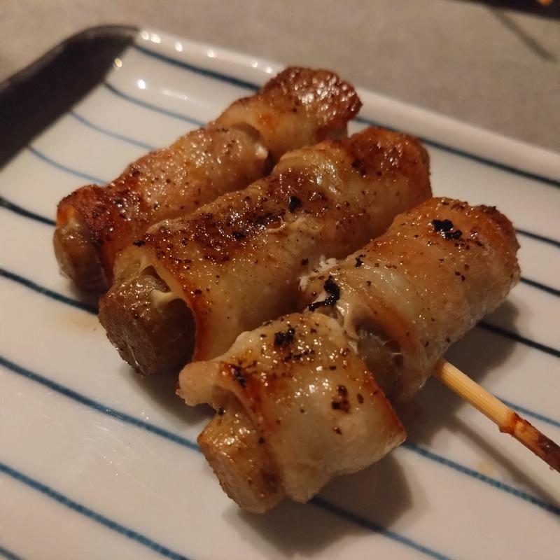 新牛蒡の豚巻き(居酒屋 寅)