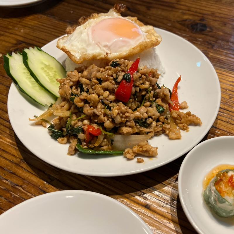 ガパオ(タイ料理 ミャオミャオ)