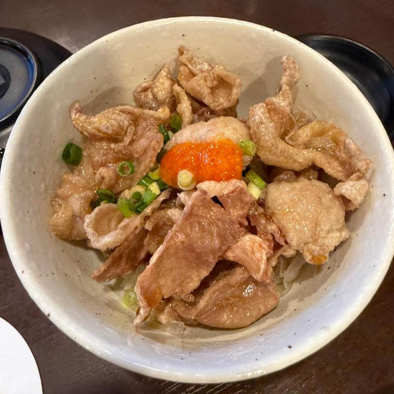 鶏皮ポン酢(酒場食堂よろずや)