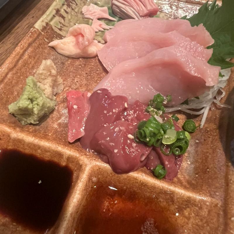 鶏刺し盛り合わせ(番鳥北野坂店)