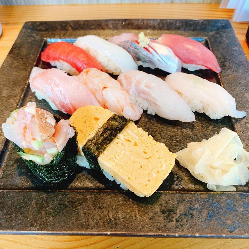 サービスランチ握り(弁慶の泣き処)