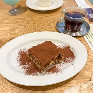 nagiのティラミス(cafe&dinning nagi)