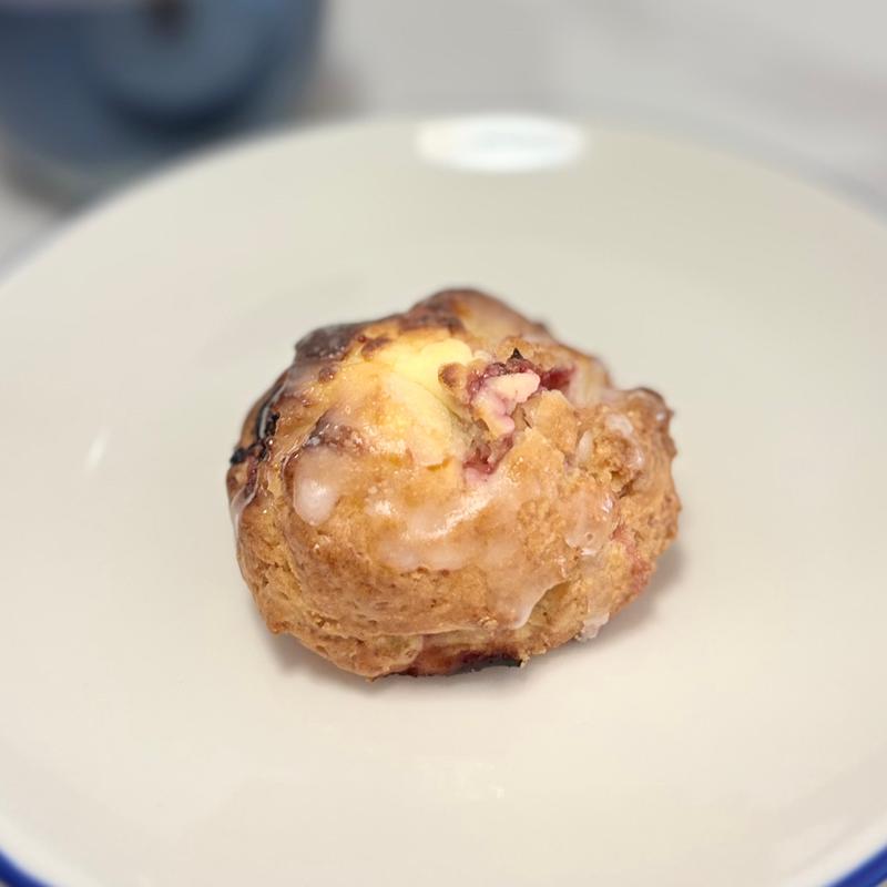 宮前農園のいちご&クリームチーズスコーン(宮前農園)
