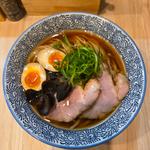 醤油そば味玉入り