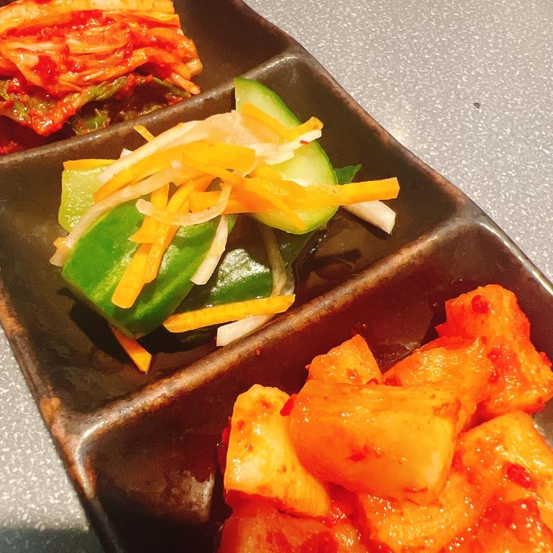 キムチ盛り合わせ(牛車)