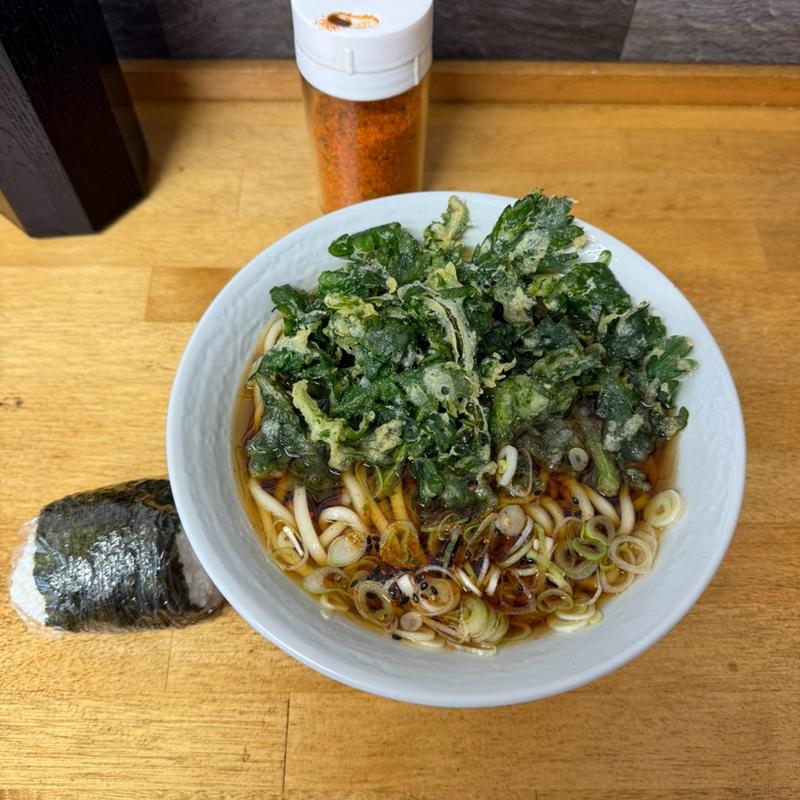 春菊天うどん　おにぎり(戸隠 （トガクシ）)