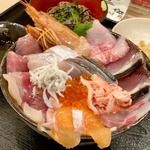 豪華すぎる海鮮丼