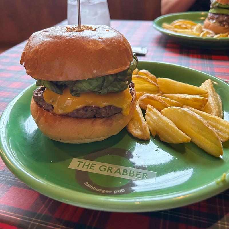 チーズバーガー(THE GRABBER hamburger pub)