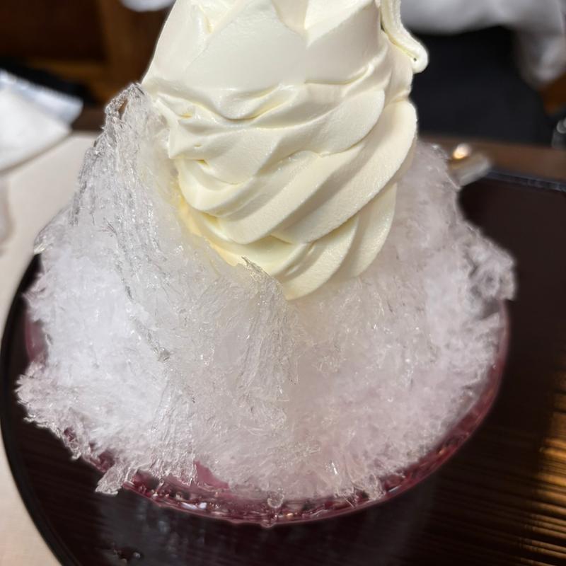 氷いちご水フロート(あんみつ　みはし　上野本店)