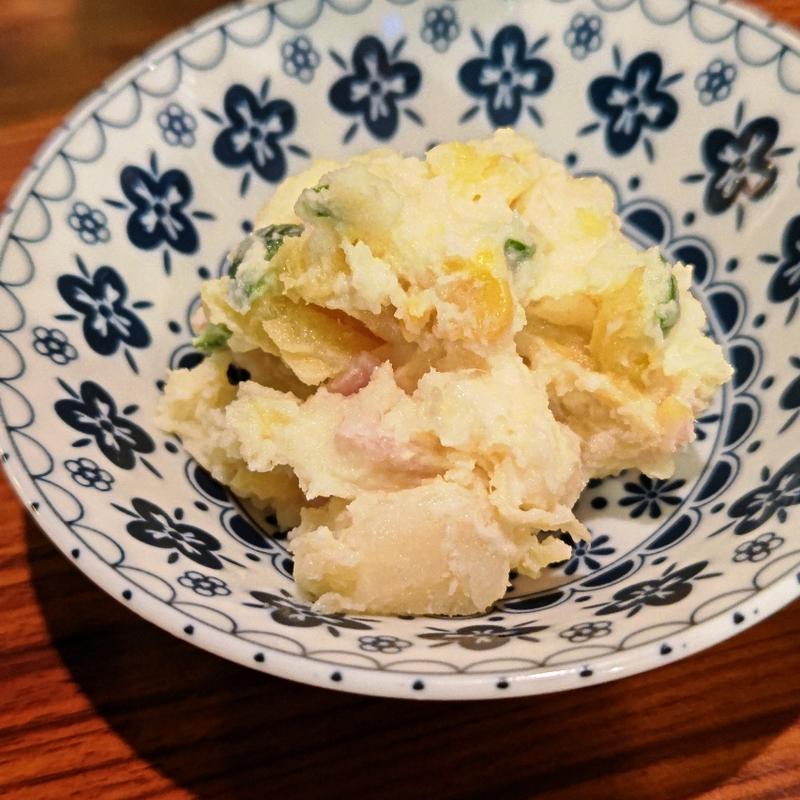 お通し(手羽先唐揚 鳥良 野毛)