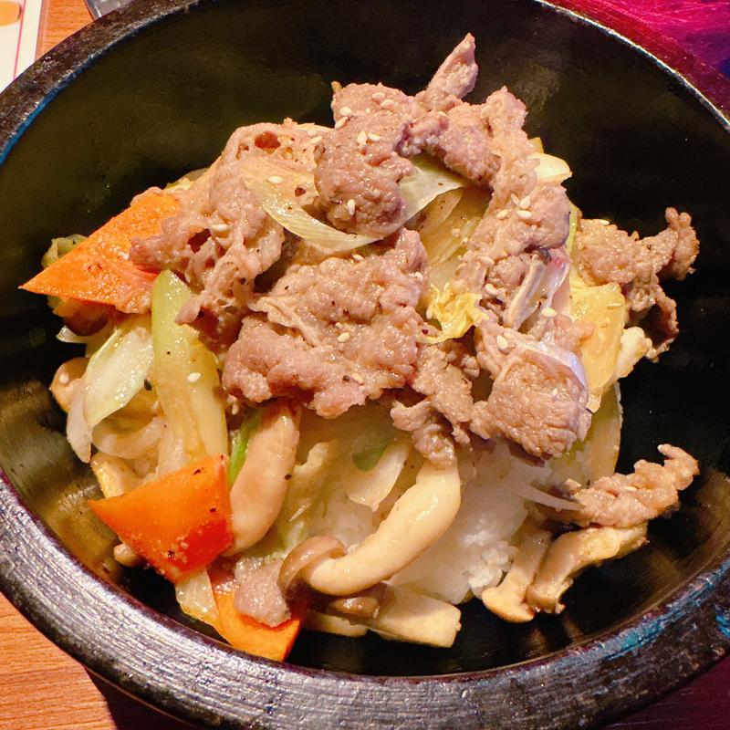 石焼ビビンパ(韓国家庭料理 サムギョプサル専門店 金ちゃん)