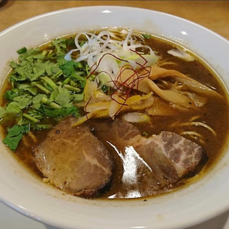 スパイス煮干しラーメン(やるき)