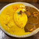 2種あいがけ(スパイス食堂 ニッキ)