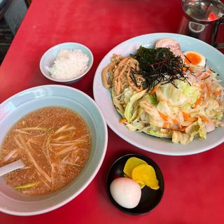 つけ麺　野菜　小ライス　ゆで卵(ラーメンショップ幸手 金田亭)