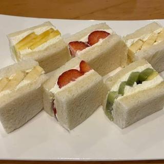 フルーツサンド