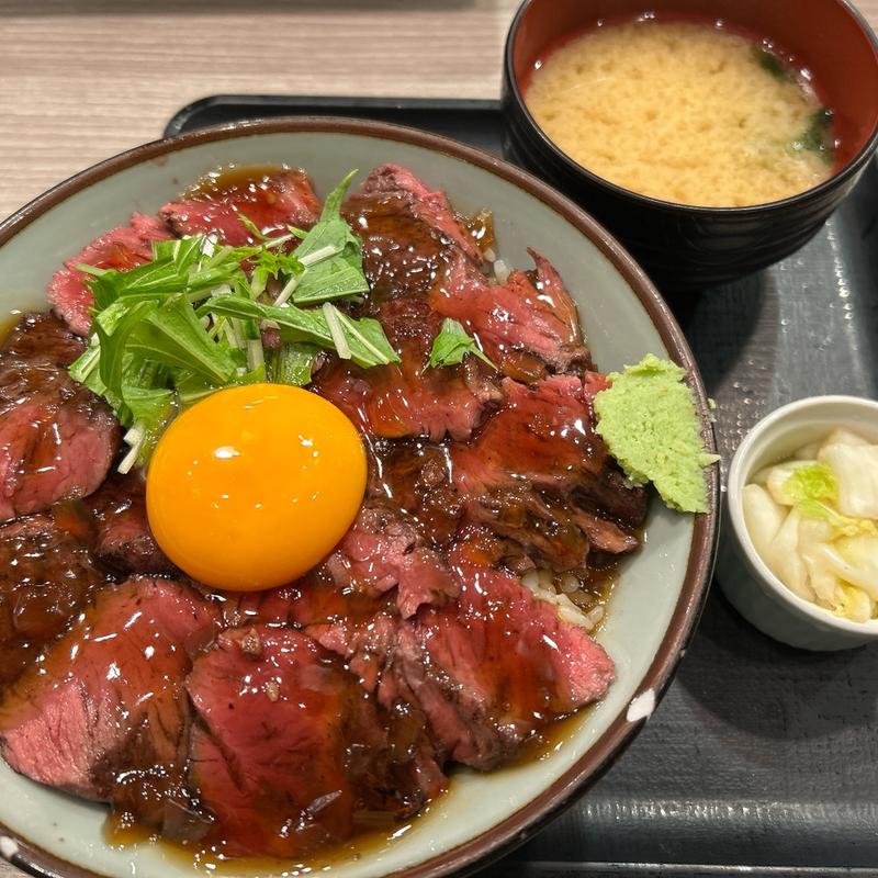 肉食堂ステーキ丼(金沢肉食堂 百番街店)