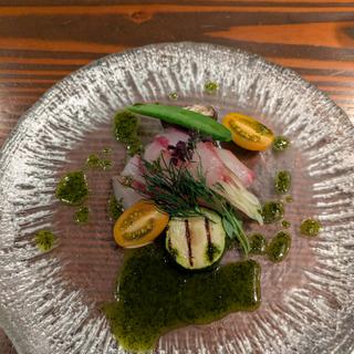 天然真鯛（石川）のカルパッチョ(イタリア料理 ASCOLTO)