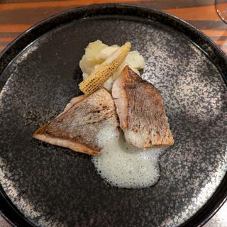 イシモチ（石川）の香草グリル(イタリア料理 ASCOLTO)