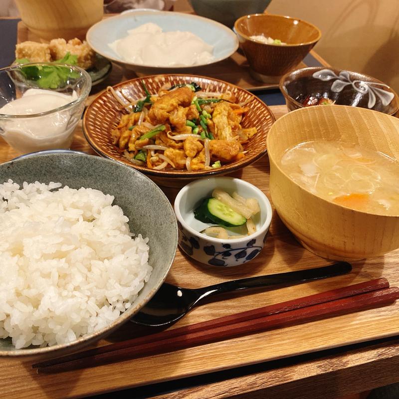 フーチャンプルー&ラフテー定食(豆腐屋料理店 四方八方(ヨモヤモ))