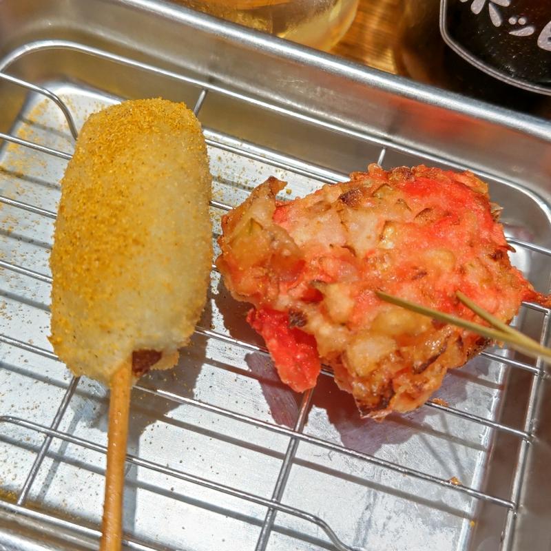 カレーつくね・紅生姜かき揚げ(串かつ でんがな 大船店 )