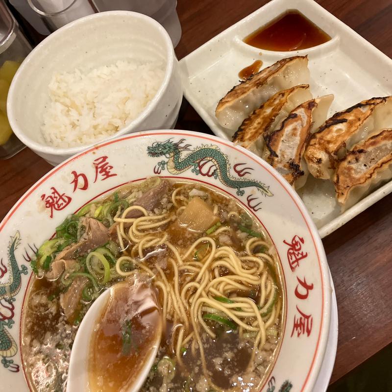 特製醤油ラーメン+餃子セット(魁力屋 多摩ニュータウン通り店)