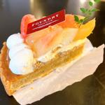 桃と紅茶のタルト