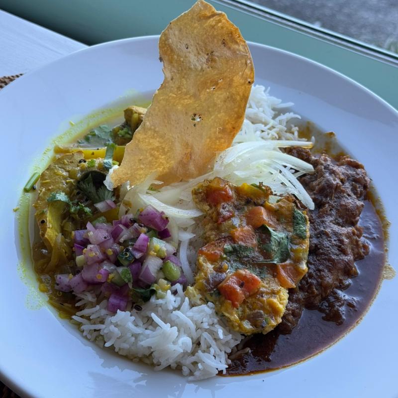 2種盛りカレー(あしたの箱)