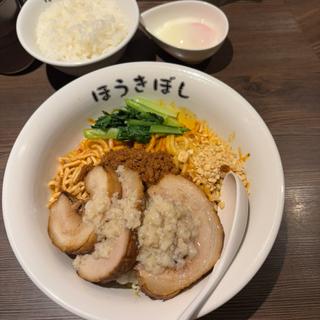 豚入り汁無し担々麺＋温玉＋ライス