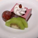 加賀会席 水無月（水菓子）