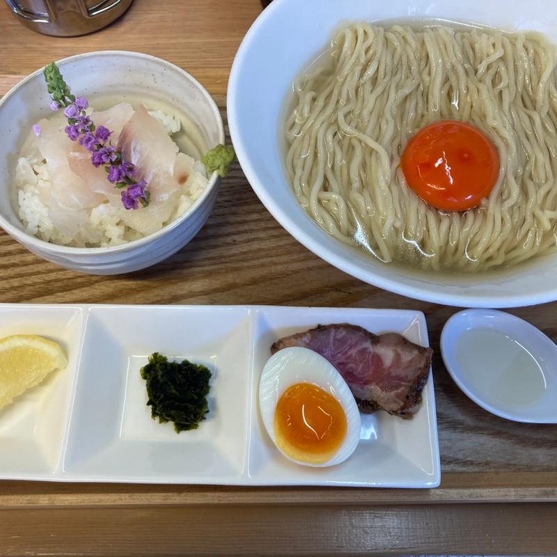 真鯛の冷やしラーメン出汁茶漬けセット(鶏か、鶏以外か。)