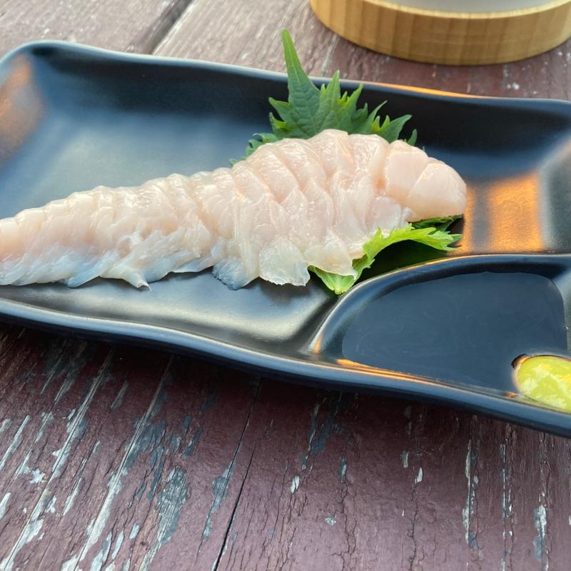 ささみ刺し(焼く鳥屋 おかもと 大正店)