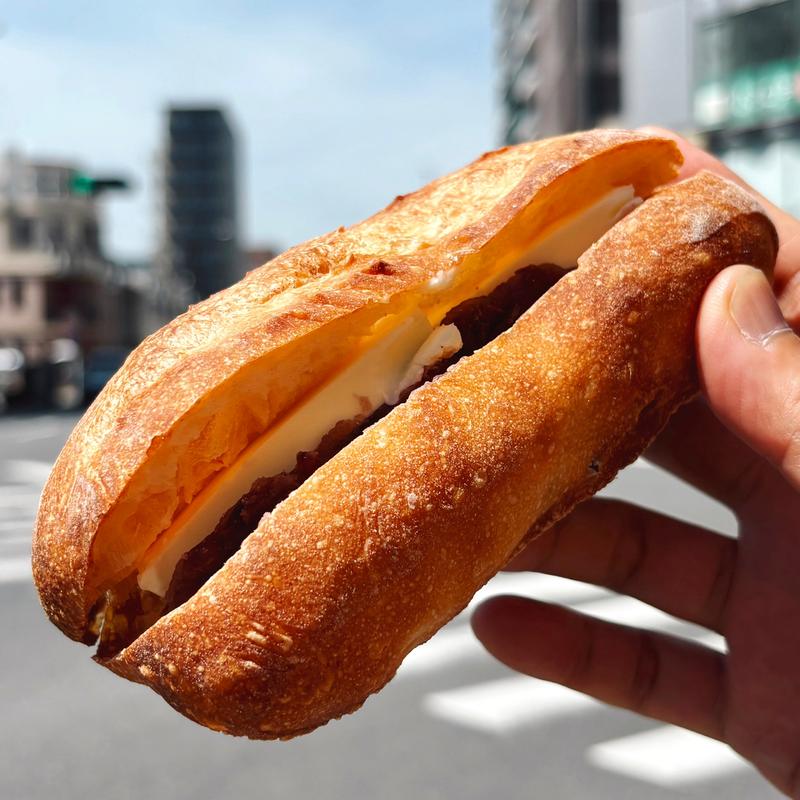 あんバターフランス(パン処ぱん太郎)