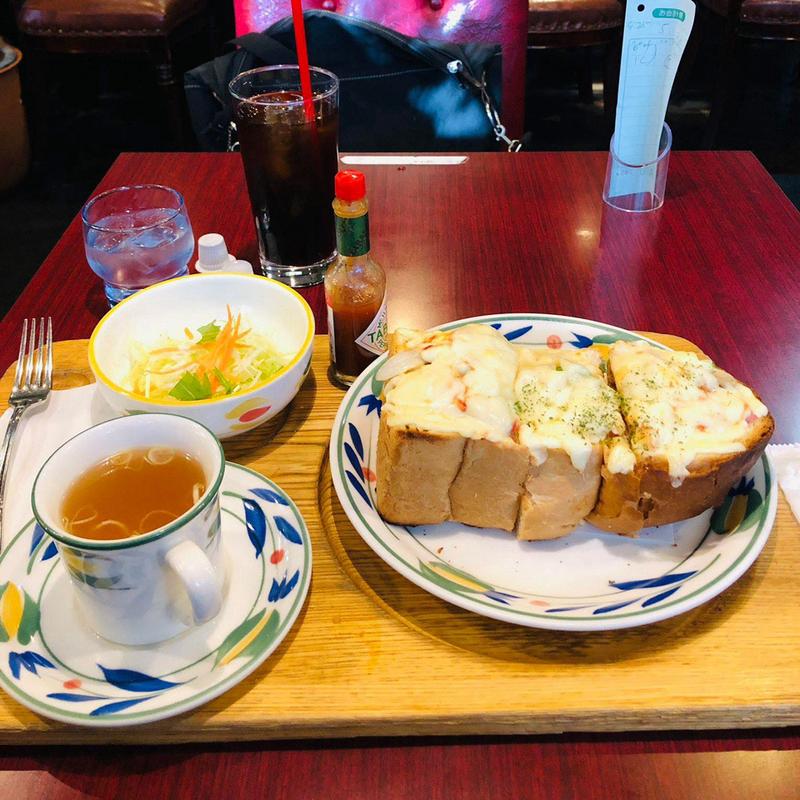 ピザトースト(カフェ&デリ 伯爵邸)