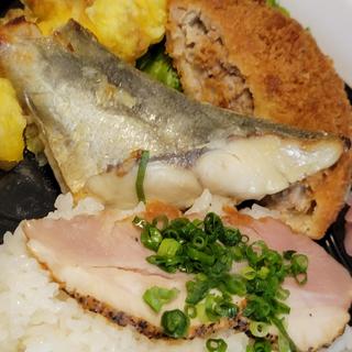 銀ヒラス西京焼き&メンチカツ弁当(スーパーベルクス 浦和原山店)