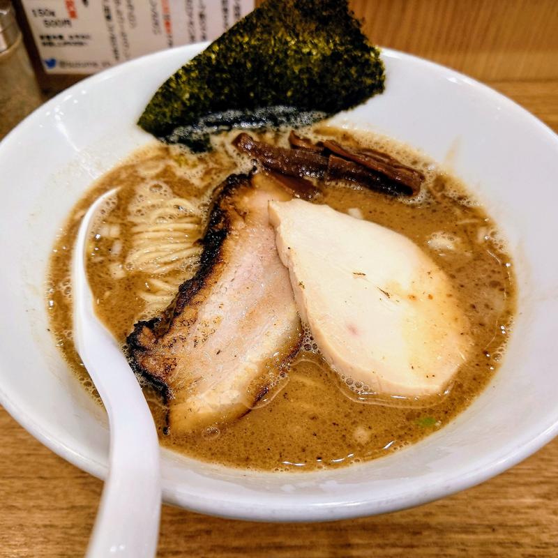 濃厚中華そば(すずめ食堂)