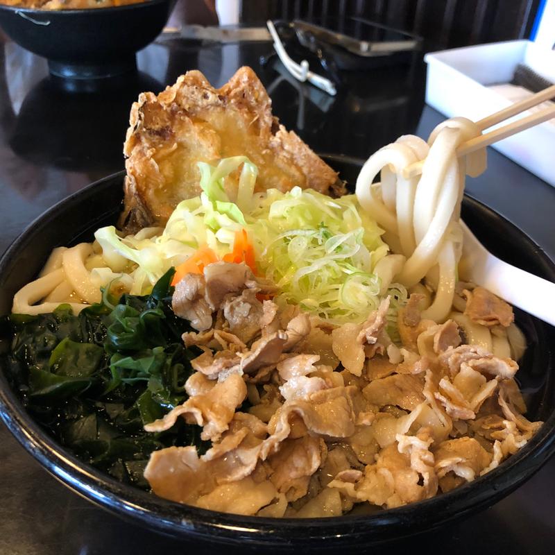 富士登山うどん大(ふじ山食堂。 )