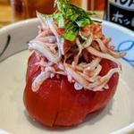 お出汁トマト 梅しらすのせ