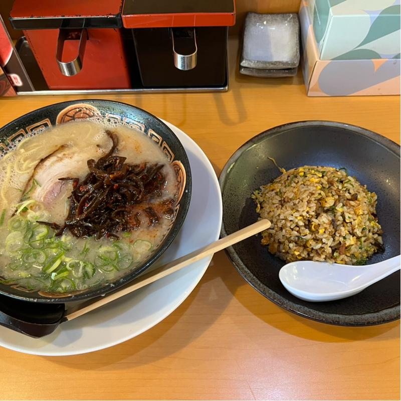 長浜ラーメン辛キクラゲ　半チャーハンセット(博多長浜らーめん　夢街道橿原神宮前店 )