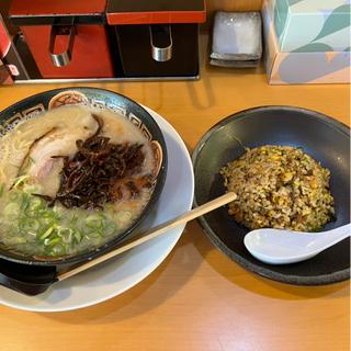 長浜ラーメン辛キクラゲ　半チャーハンセット(博多長浜らーめん　夢街道橿原神宮前店 )